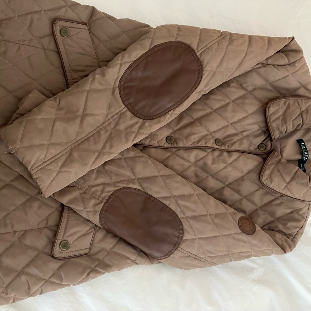 Ralph Lauren Quilted Barn Jacket with Vegan Leather Elbow Patches size M Petite - Picture 3 of 9